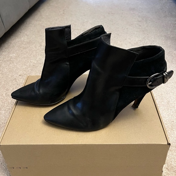 Via Spiga Black ankle booties - Picture 2 of 5